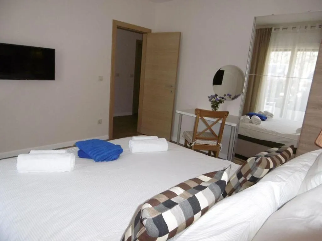 Villa Luka Apartment Cream Funtana Holiday home