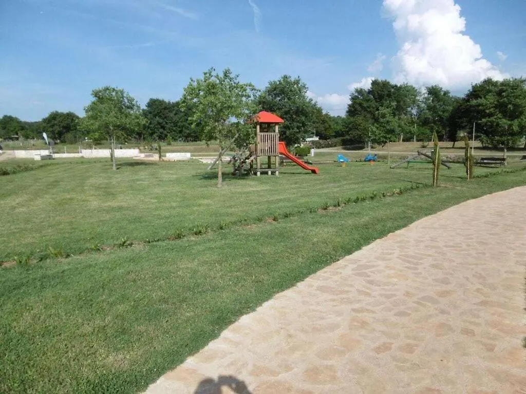 Villa Luka Apartment Cream Funtana Croatia