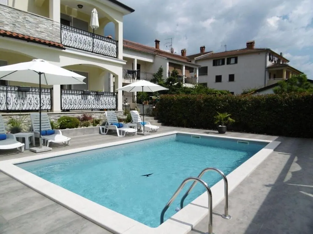 Villa Luka Apartment Cream Funtana Holiday home